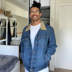 LEVIs Men’s Essential Trucker Jacket